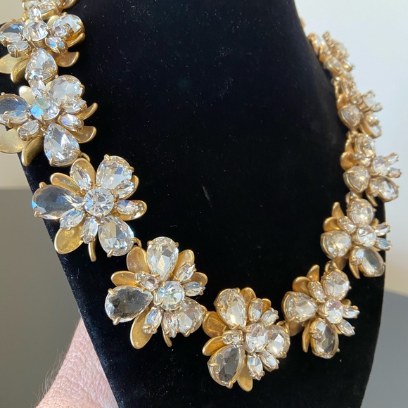 NWT luxe party authentic classic J. Crew flower bomb crystal statement necklace - Picture 6 of 17